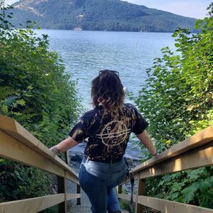 Meet your Posher, Becca